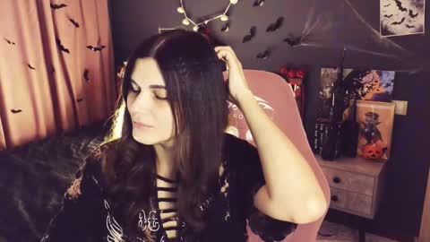 Emily online show from 10.21.25