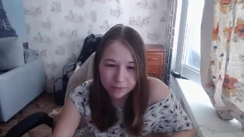 Snapshot of emilyway chatting on 03.06.25 emilyway online show from 03.06.25