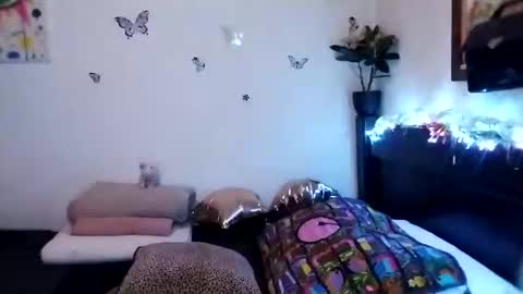 Valentina independent model online show from 12.17.24