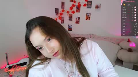 Snapshot of emilyxgrasez chatting on 11.22.25 Emily online show from 11.22.25