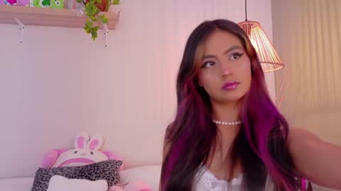 Emily Bank online show from 04.20.26