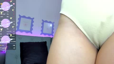 emilyy_kim online show from 03.09.25