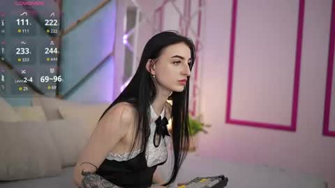 emilyymoon online show from 07.04.26