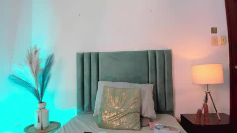 Emilyy Watson online show from 02.03.25