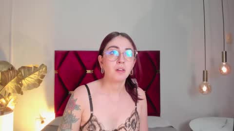 Emilyy Watson online show from 09.13.25