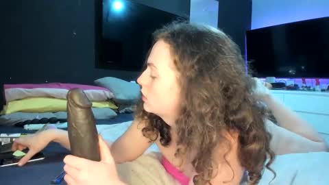 emliyjamesmjb online show from 12.15.24