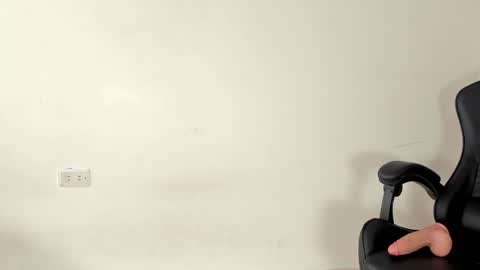 Snapshot of emma_980 chatting on 12.03.24 emma online show from 12.03.24