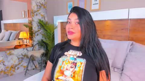 Emma  online show from 12.22.25