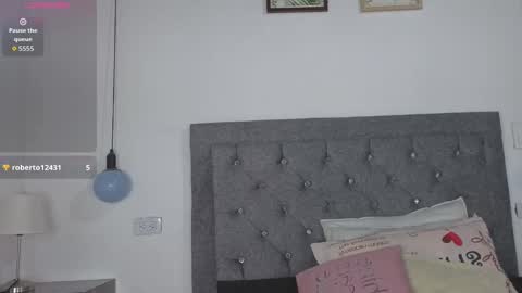 Snapshot of emma_blake__ chatting on 09.18.25 Emma online show from 09.18.25