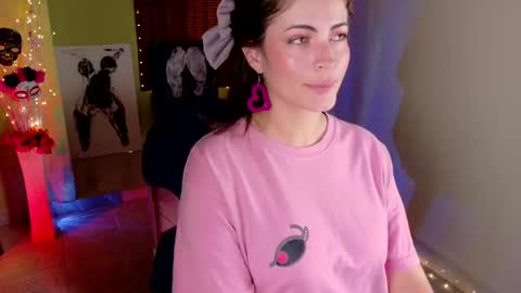 Snapshot of emma_blanco chatting on 10.21.25 Emma online show from 10.21.25