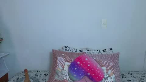 Snapshot of emma_blue_ chatting on 12.05.24 Emma Blue modelo independiente online show from 12.05.24