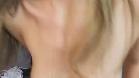 Snapshot of emma_blue_ chatting on 02.28.25 Emma Blue modelo independiente online show from 02.28.25