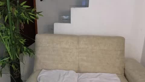 Snapshot of emma_blue_ chatting on 09.11.25 Emma Blue modelo independiente online show from 09.11.25