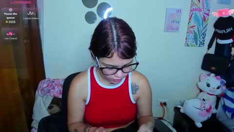 emma_boo_ online show from 11.25.25