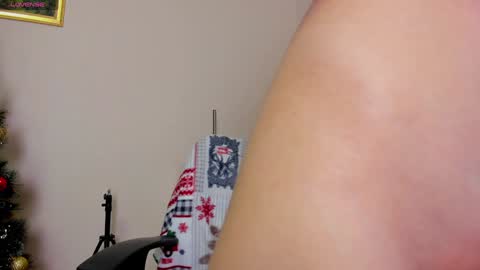 Snapshot of emma_clon chatting on 01.02.25 Emma online show from 01.02.25