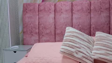 Emma online show from 04.14.26