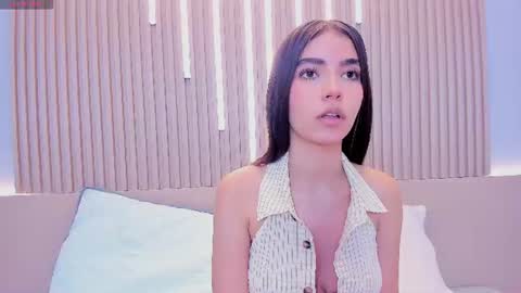 Snapshot of emma_doll7 chatting on 07.08.26 E online show from 07.08.26