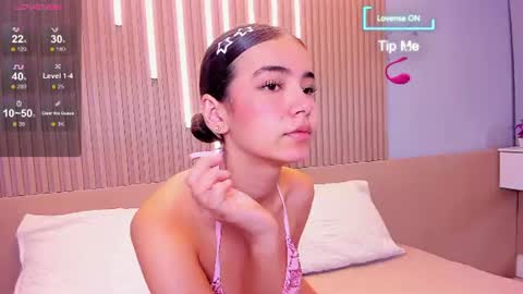 Snapshot of emma_doll7 chatting on 07.17.26 E online show from 07.17.26