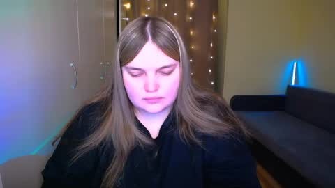 Snapshot of emma_dorn chatting on 04.24.26 Eva online show from 04.24.26