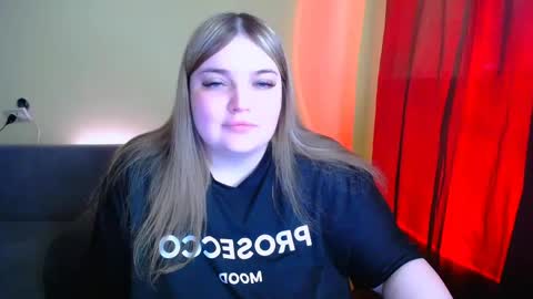 Snapshot of emma_dorn chatting on 05.07.26 Eva online show from 05.07.26