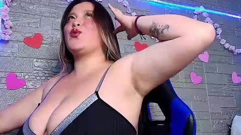 Emma Miel  online show from 12.15.25