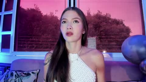 emma_jhoons online show from 01.10.26