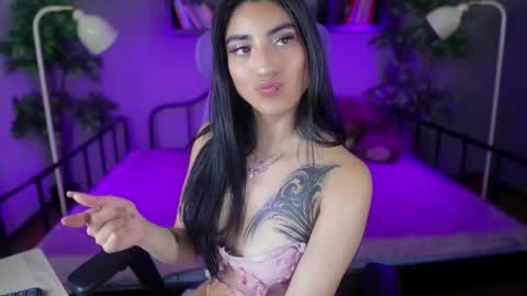 Snapshot of emma_lirys chatting on 02.02.26 Emma online show from 02.02.26