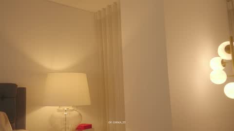 Snapshot of emma_lu1 chatting on 09.26.25 emma_lu1 online show from 09.26.25