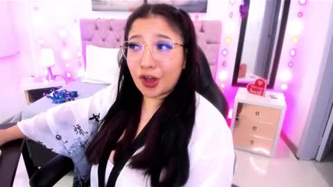 Emma Monserratt online show from 02.20.25