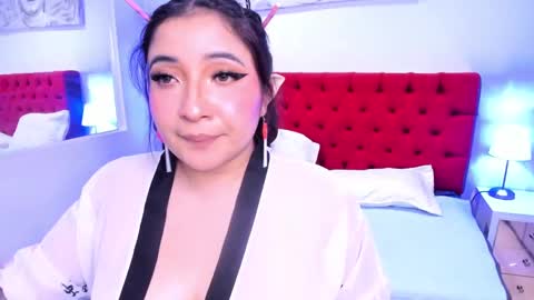 Emma Monserratt online show from 03.04.25