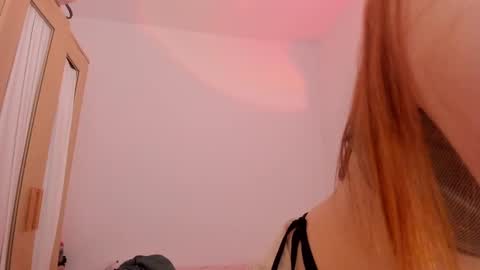 Snapshot of emma_rr chatting on 02.26.25 Emma online show from 02.26.25