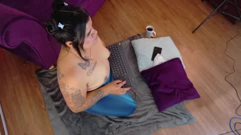 Snapshot of emma_s3xxy chatting on 06.04.26 emma online show from 06.04.26