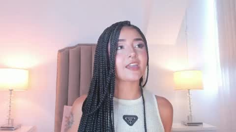 Snapshot of emma_torres__ chatting on 06.03.26 Ema online show from 06.03.26