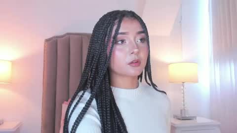 Snapshot of emma_torres__ chatting on 06.07.26 Ema online show from 06.07.26