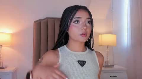 Snapshot of emma_torres__ chatting on 06.14.26 Ema online show from 06.14.26