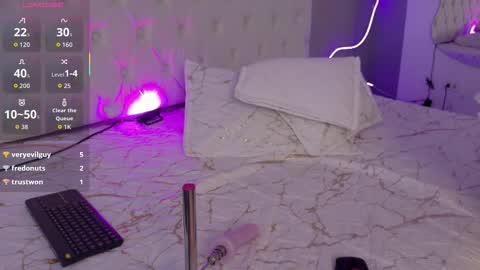 emma_visconti online show from 12.04.25