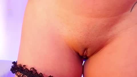 Emma web online show from 10.16.25