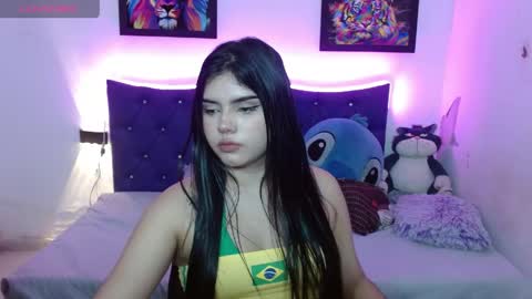 Snapshot of emma_yui19 chatting on 04.16.26 emma online show from 04.16.26