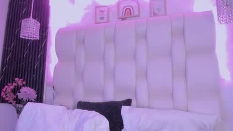 emmaa00_ online show from 04.06.26