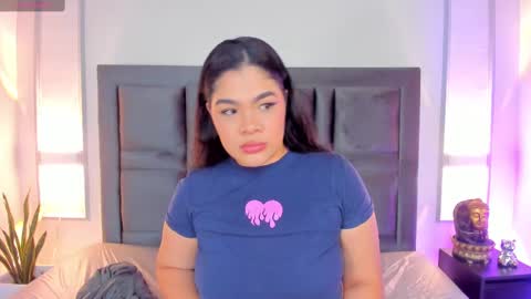 Snapshot of emmabecket2 chatting on 02.10.25 emma becket online show from 02.10.25