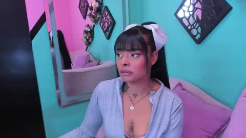 emmaebony_ online show from 12.03.25