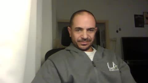 Ariel online show from 12.26.24