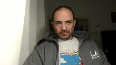 Ariel online show from 03.12.25