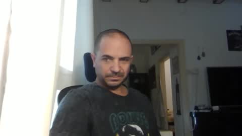 Ariel online show from 11.22.25