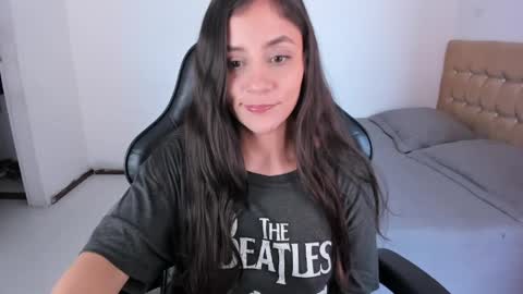 Jennifer online show from 04.12.26