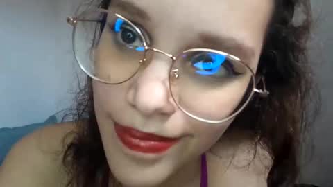 Snapshot of emmaguanaof chatting on 05.22.26 Emma online show from 05.22.26