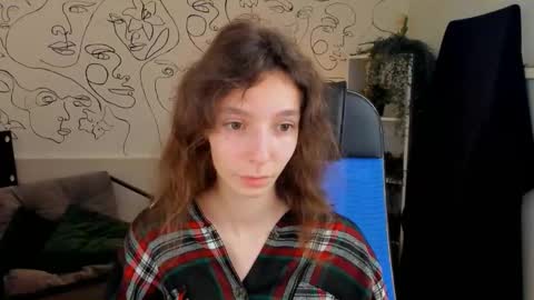 Snapshot of emmanuellbrown chatting on 10.03.25 emmanuellbrown online show from 10.03.25