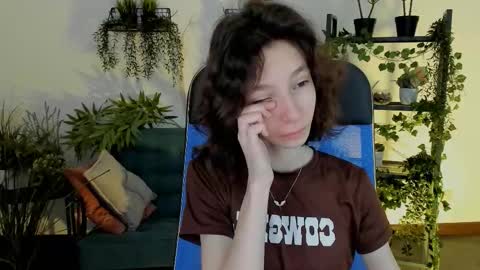 Snapshot of emmanuellbrown chatting on 02.01.26 emmanuellbrown online show from 02.01.26