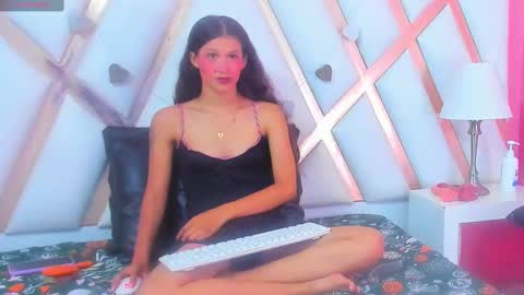 Emmapetty online show from 09.25.25