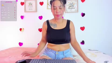 Emma Rogers online show from 02.20.25